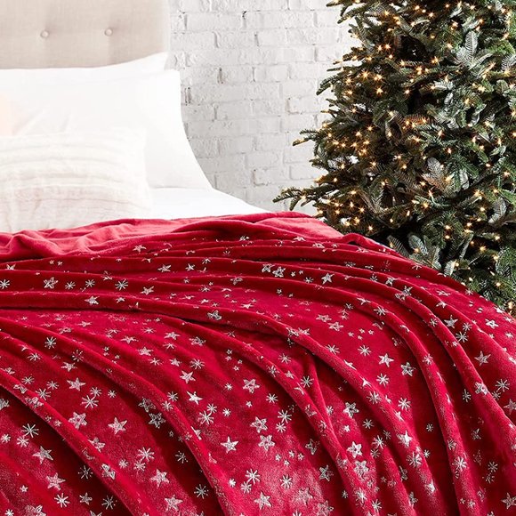 Oversized Luxury Christmas Throw Red White Stars - Picture 6 of 7